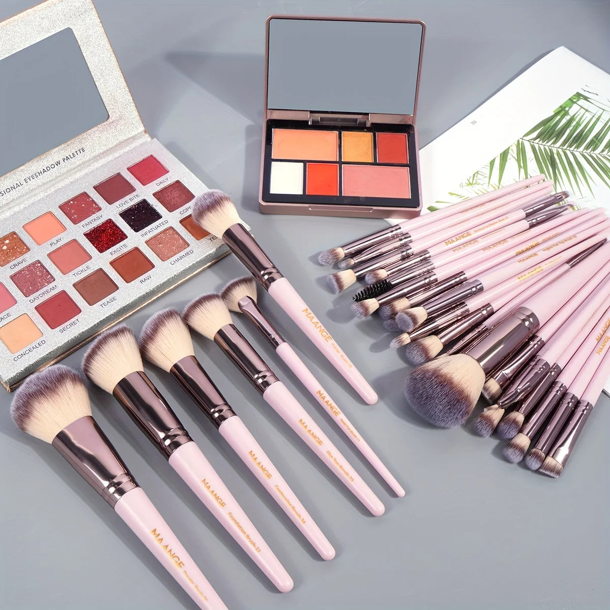 MAANGE-Ensemble de pinceaux de maquillage professionnels, outils de beauté avec sac, fond de teint, correcteur pour les yeux, poudre de fard à joues, 30 pièces